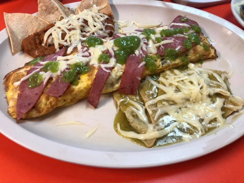 Chilaquiles Rojos