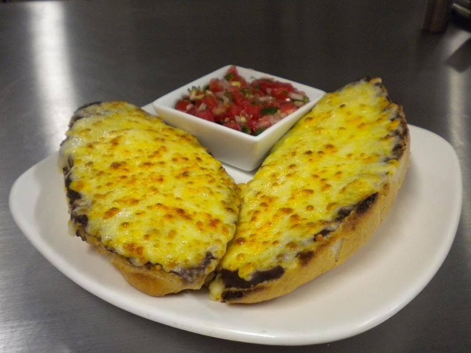 SOPES O MOLLETES SENCILLOS