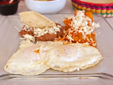 Huevos Estrellados