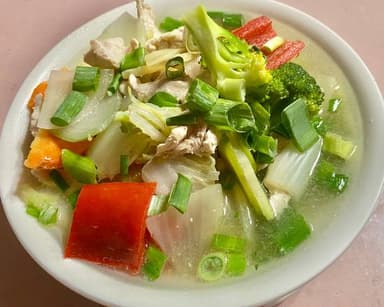 Sopa de Pollo y Verduras