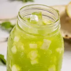 Piña Alfalfa Hecha en Casa 946ml