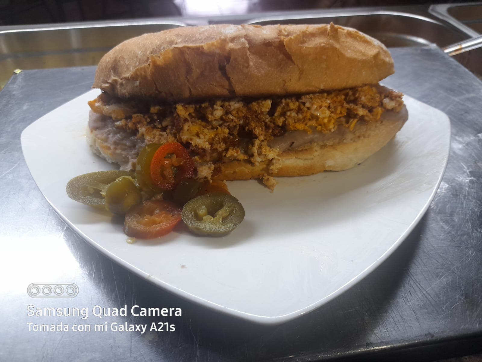 Torta de Huevito con Chorizo