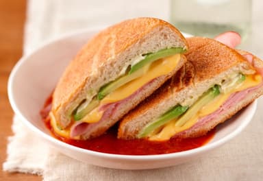 Torta de Queso Amarillo