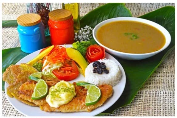 Almuerzo Corriente Completo