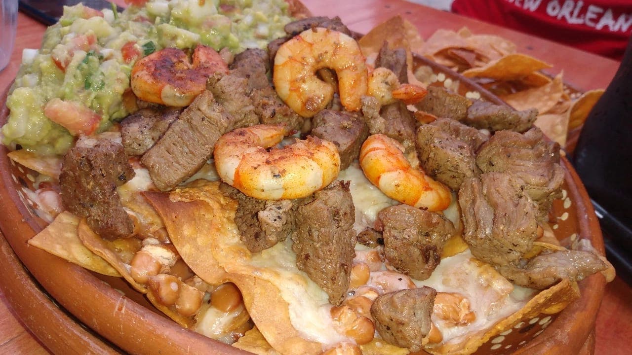 Nachos Mar y Tierra