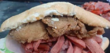 Milanesa con salchicha