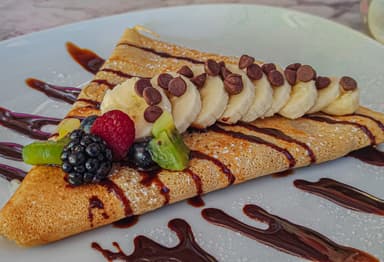Waffle o Crepa y Capuchino Bloom