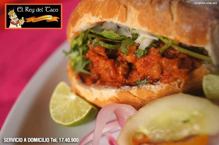 Tortita de Cochinita con Cabeza de Puerco