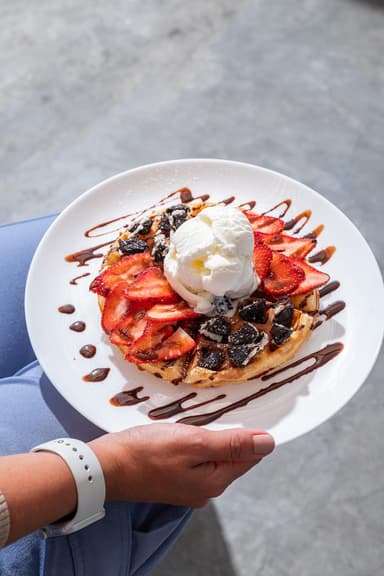 Waffle Fresa + OREO