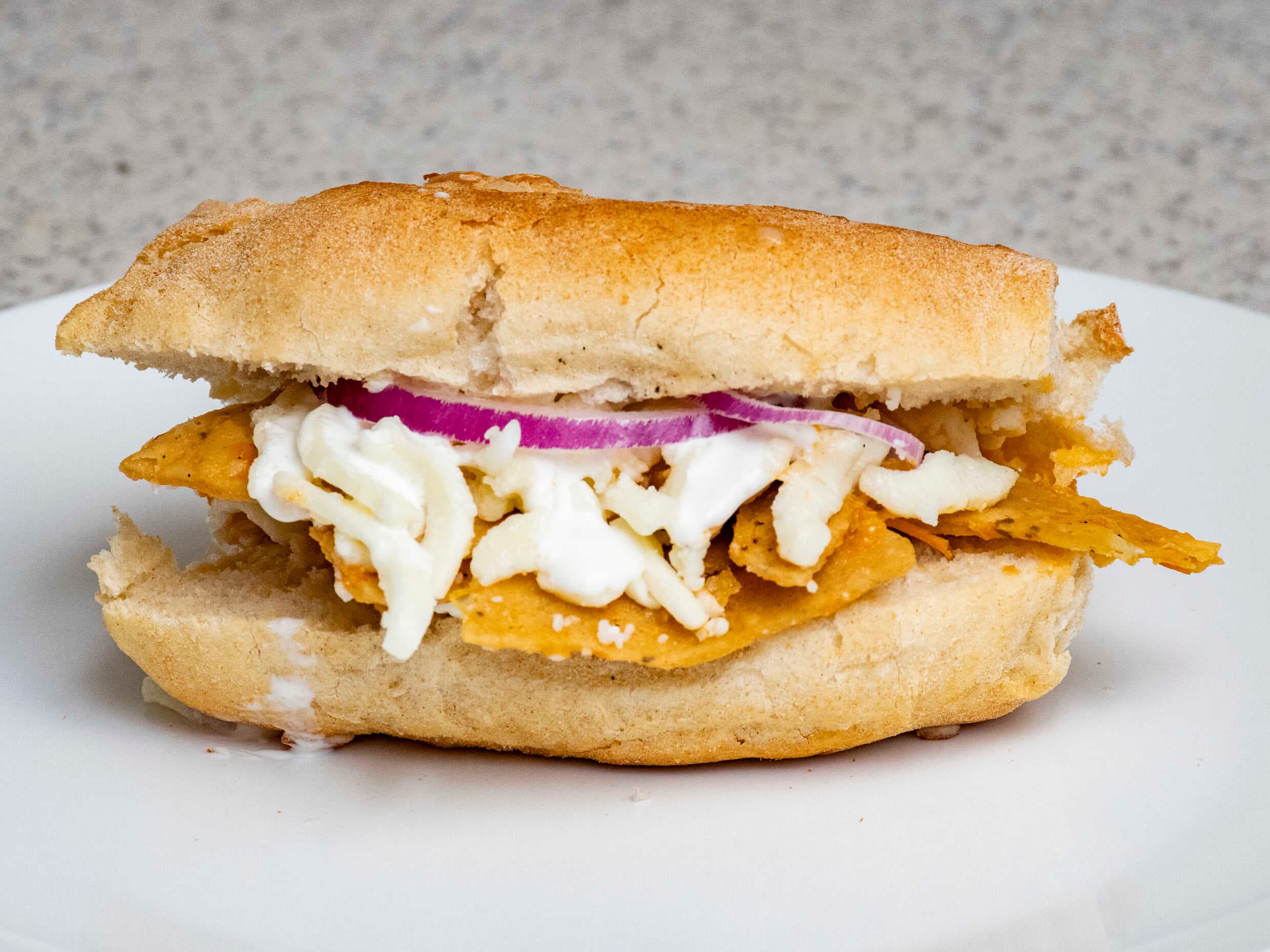 Torta de Chilaquil Sencilla