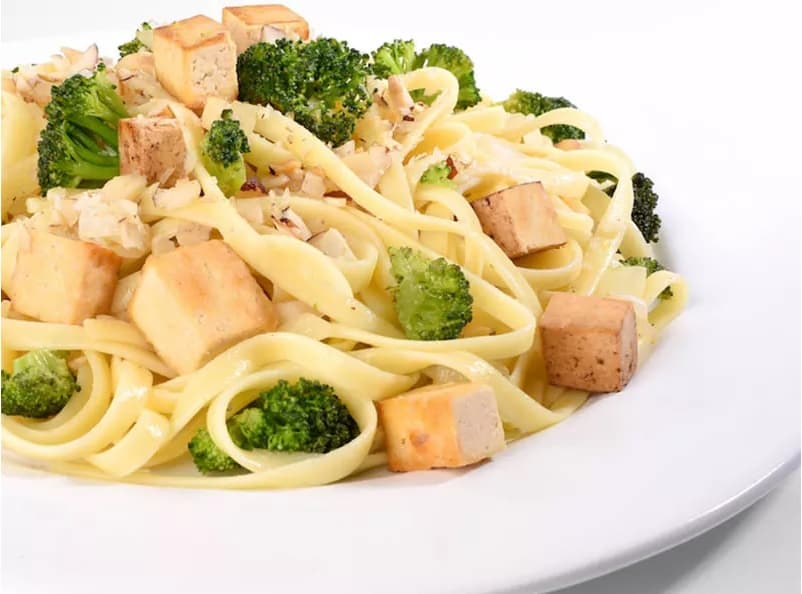 Pasta con Pechuga de Pollo