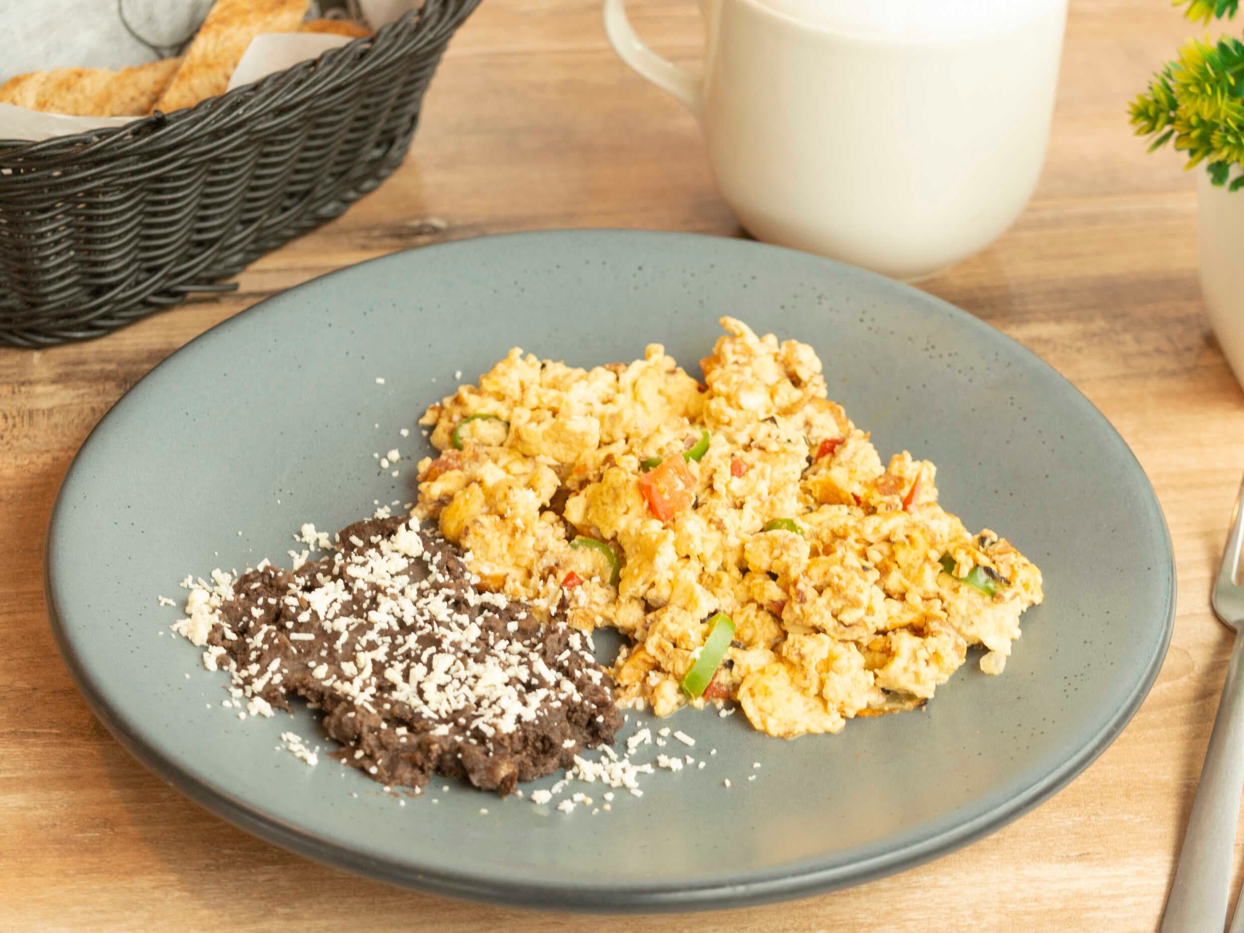 Huevos a la Mexicana