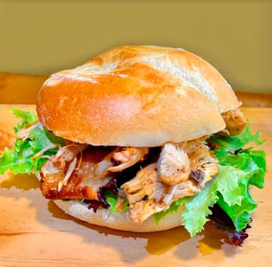 Pan con pavo