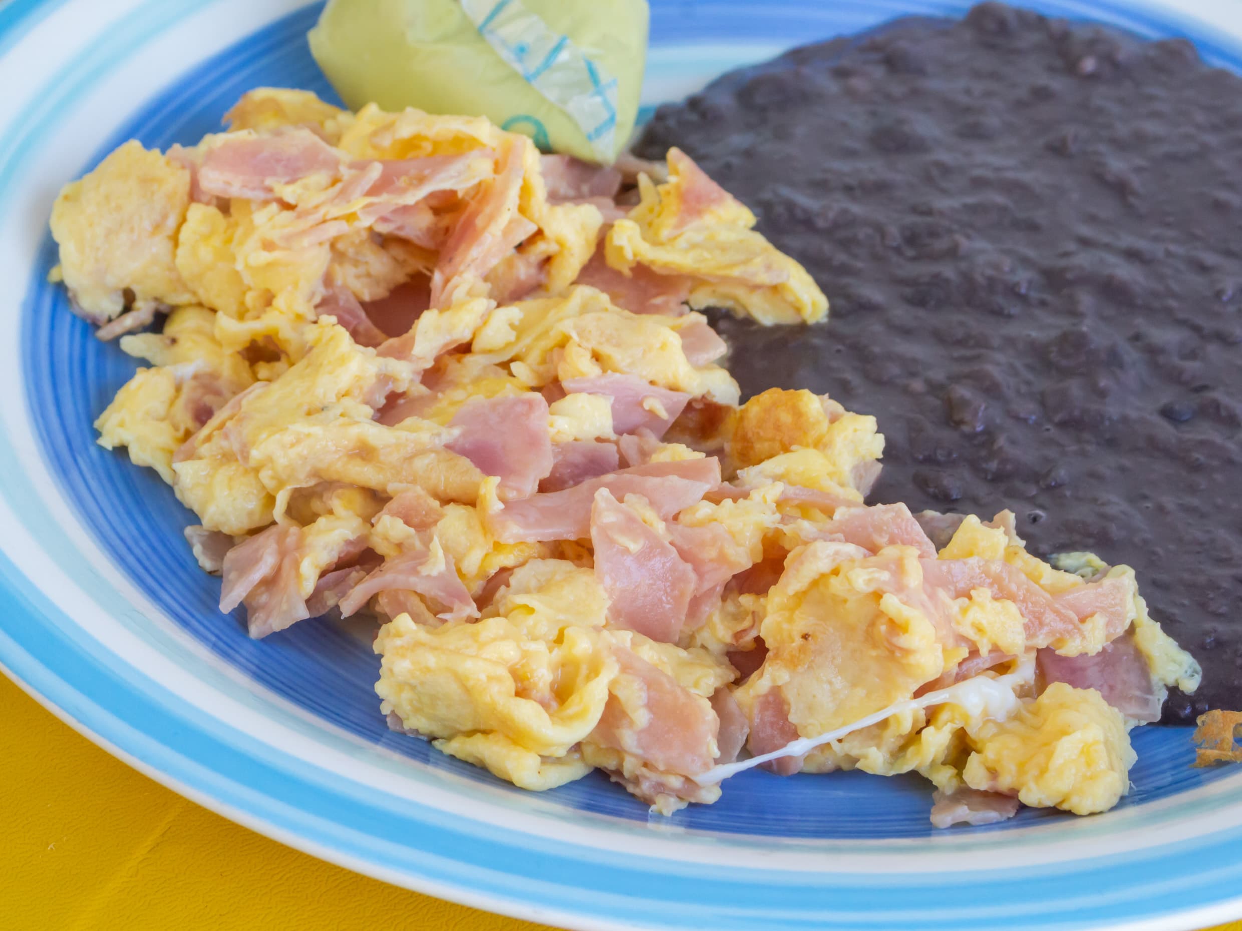 Huevo con Jamón