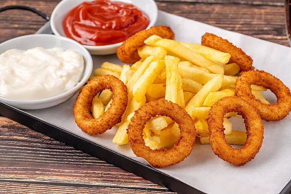 Papas con Aros de Cebolla
