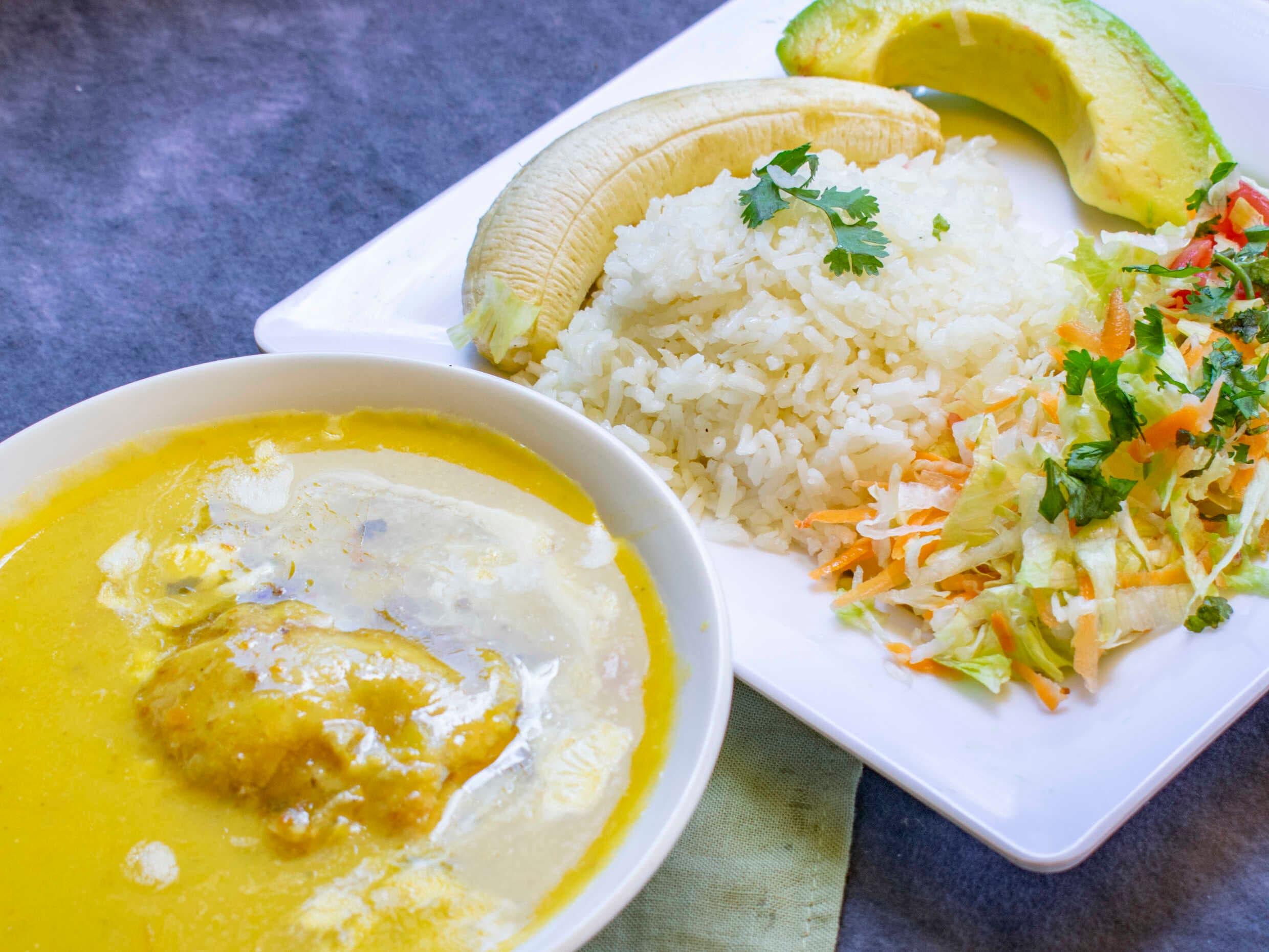 Casero con Pollo Sudado.