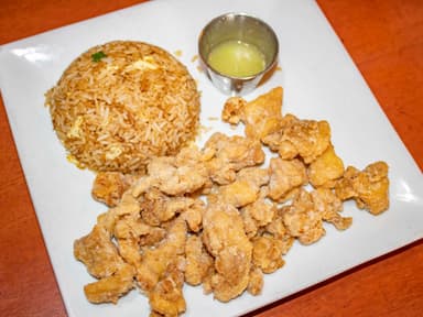 Chicharron Pollo Menú + Wantan + Gaseosa 300ml