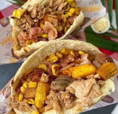 Arepa con 3 Proteínas