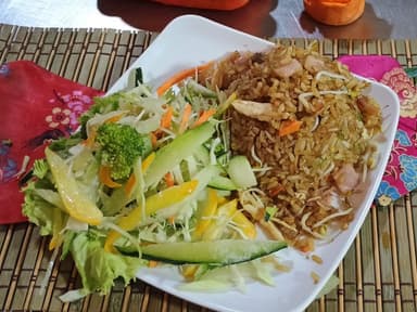 Combo Mixto Individual (Arroz Chino + Verdura)