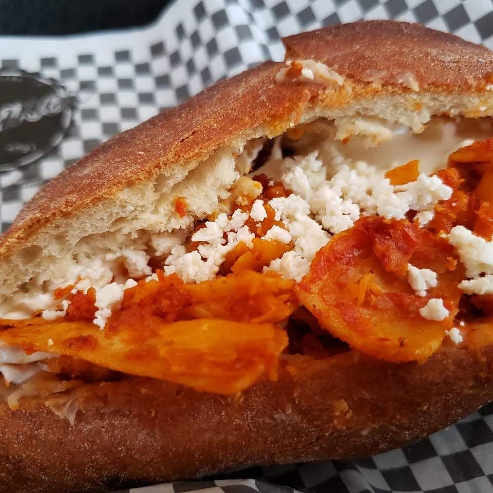 Lonche Mini Chilaquiles