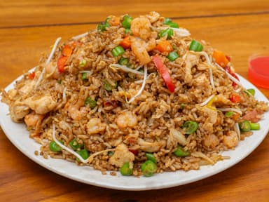 Arroz con Pollo y Camarones Mega Familiar