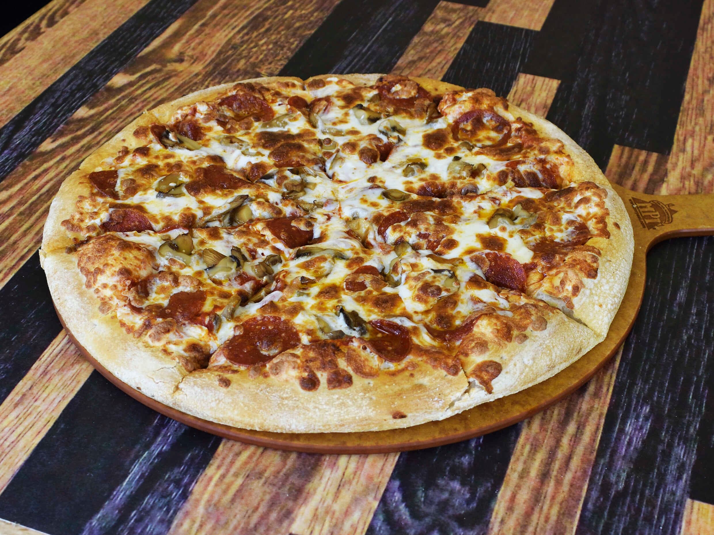 PIZZA PEPPERONI ESPECIAL