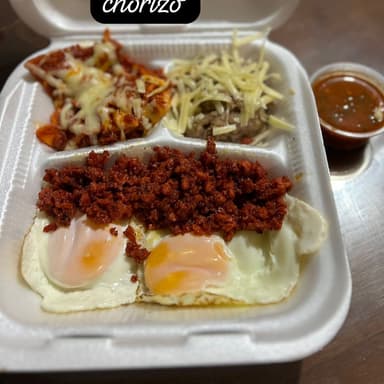 Huevos Estrellados con Chorizo