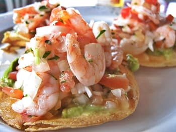 Tostada de Camarón Cocido