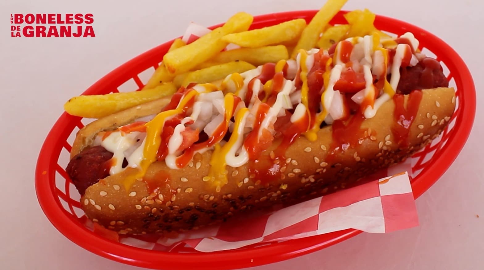 Hot Dog + Boneless + Papas + Refresco GRATIS