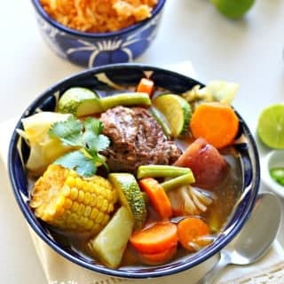 Caldo de Res