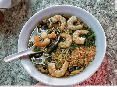 Tokio Ramen con Camarón