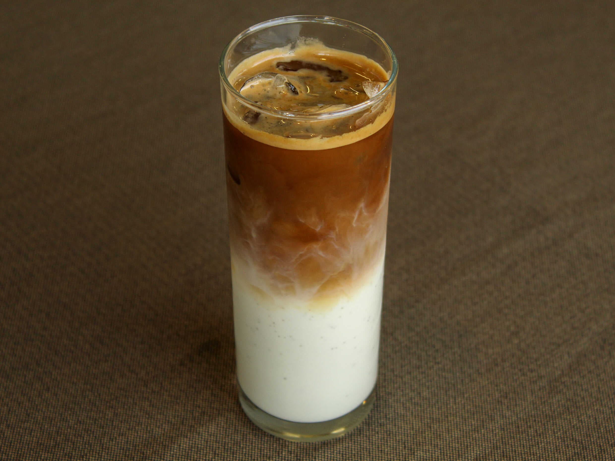 On the Rocks con Leche