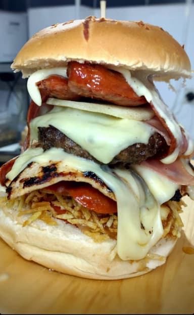 Hamburguesa Mixta Pechuga Apanada
