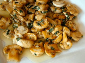 Champiñón al Ajillo