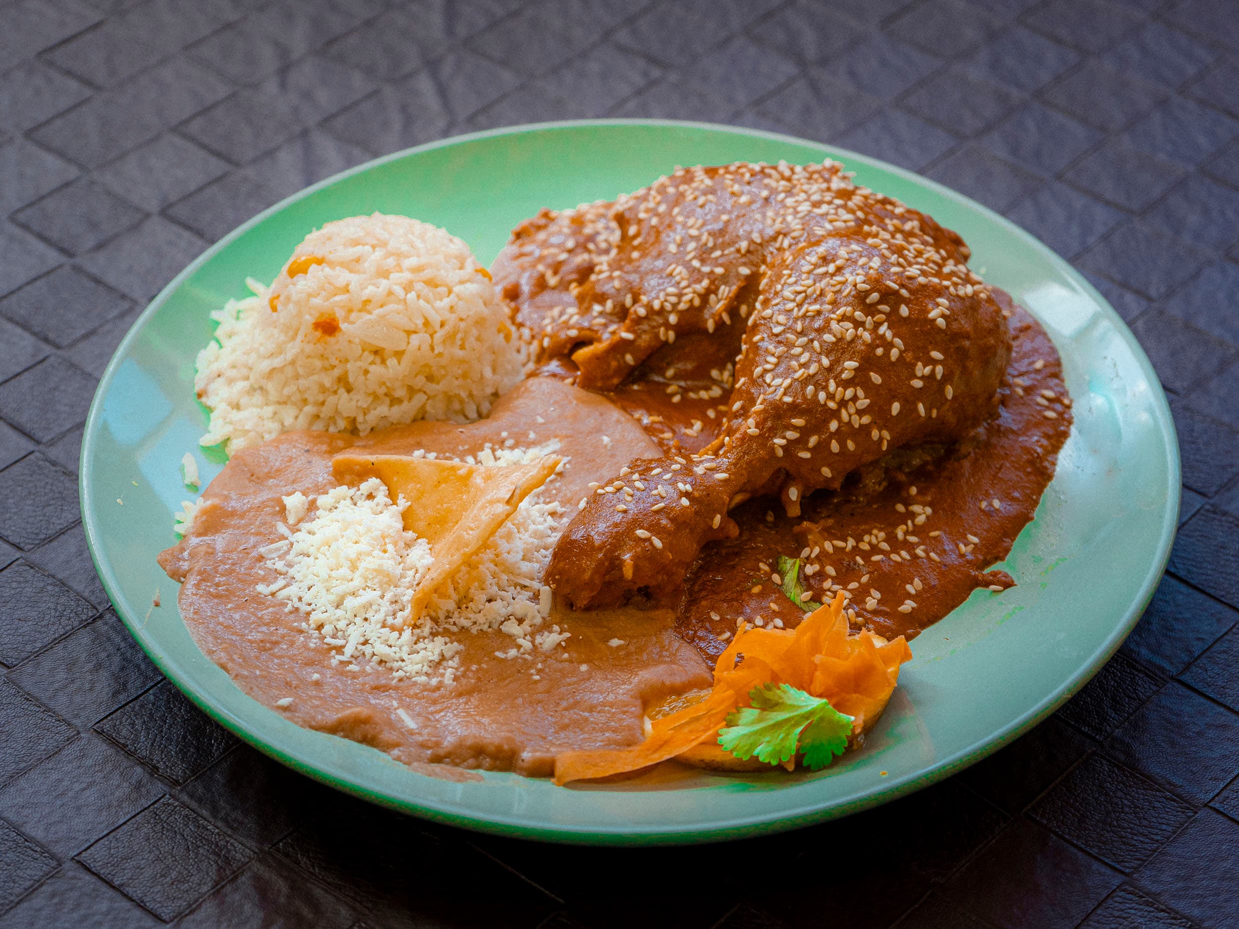Pollo en Mole