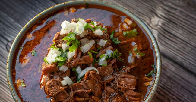 Consomé de Birria con Carne (Grande)