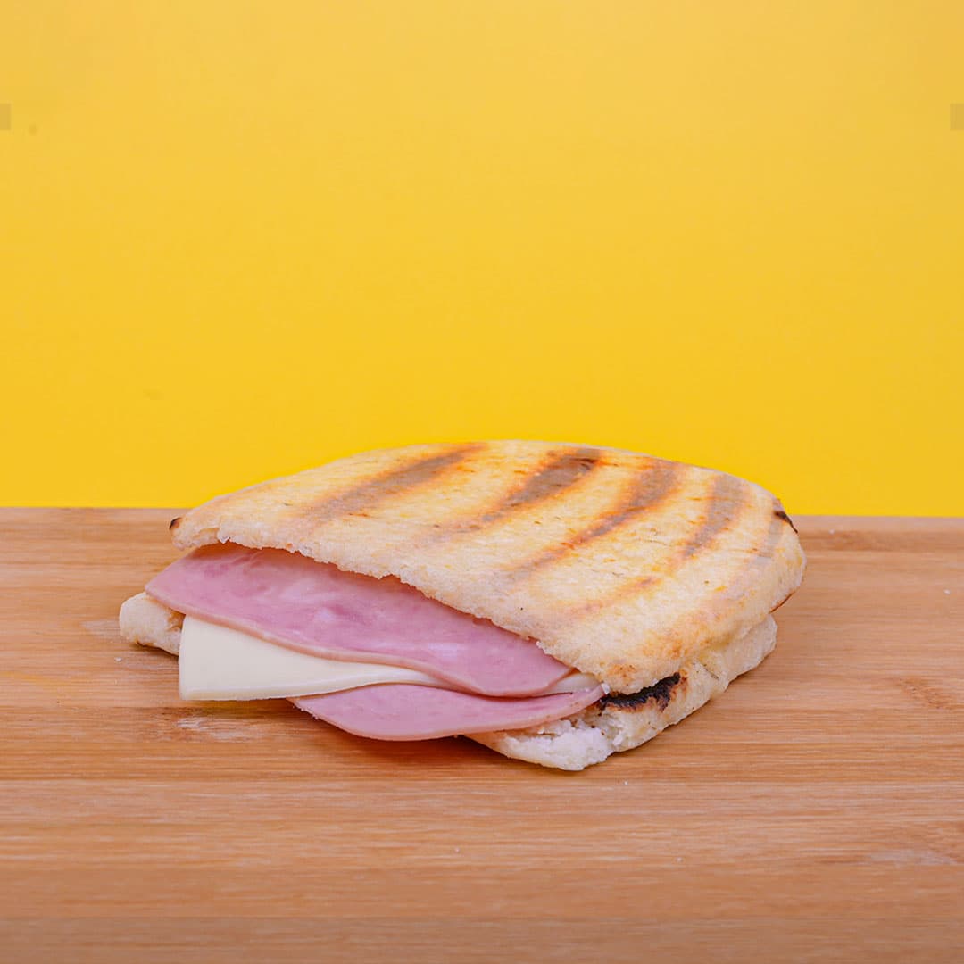 Arepa Jamón y Queso