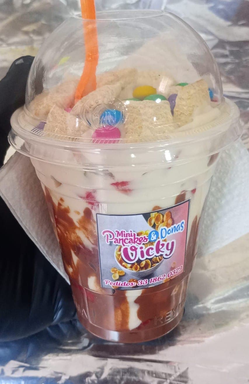 Fresas con Crema 16 oz