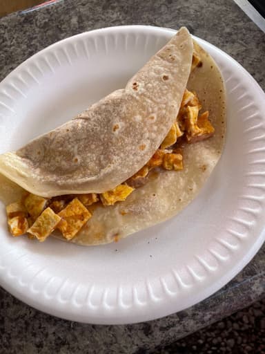 Taco de Huevo Salseado