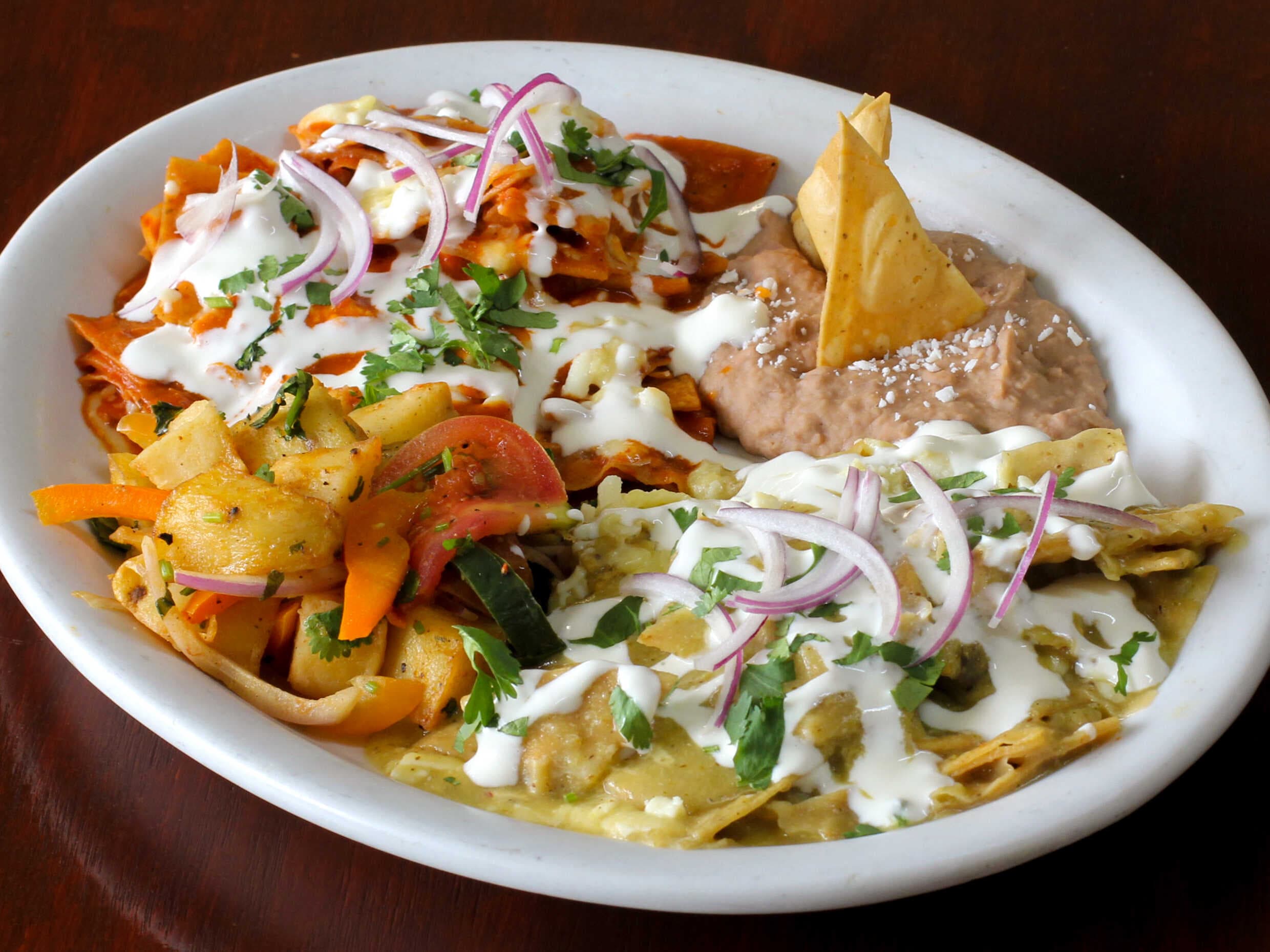 Chilaquiles Mixtos