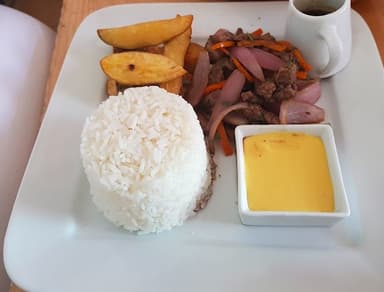 Lomo Saltado