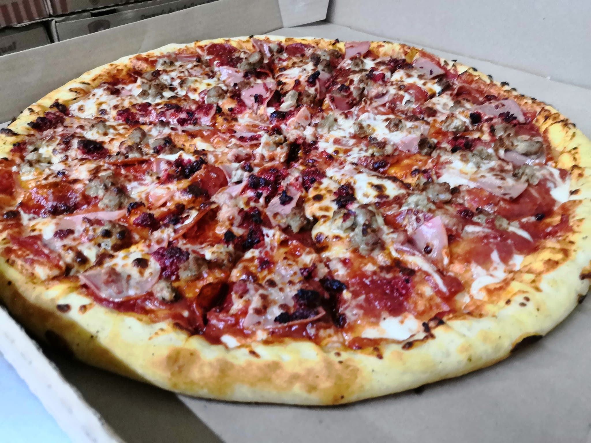 Combo Pizza Mediana + Coca Cola 2 Lts