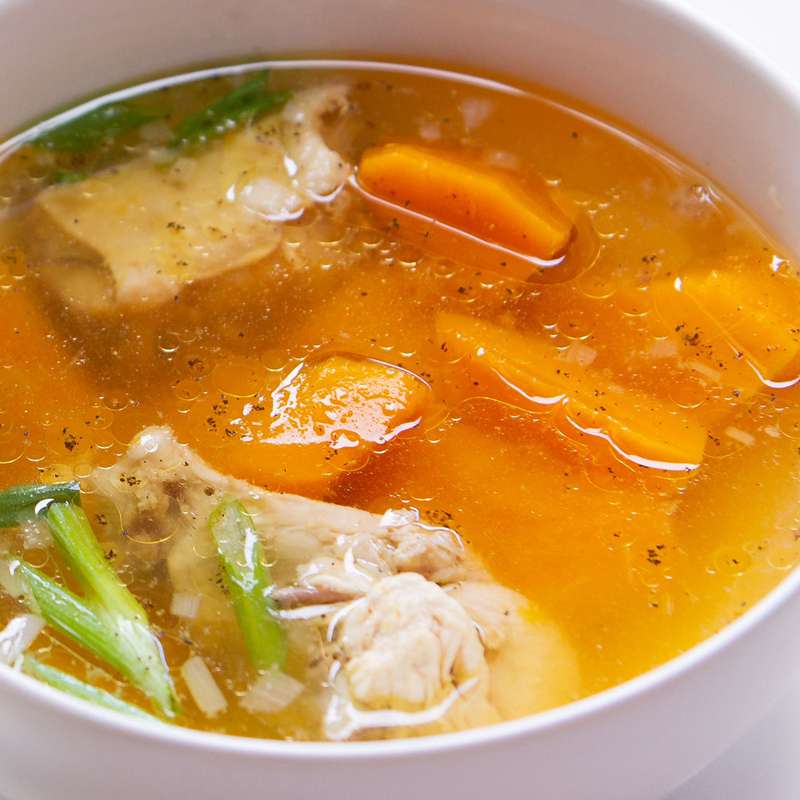 Caldo de Pollo