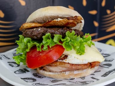 Hamburguesa Doble Carne Triple Queso Triple tocine