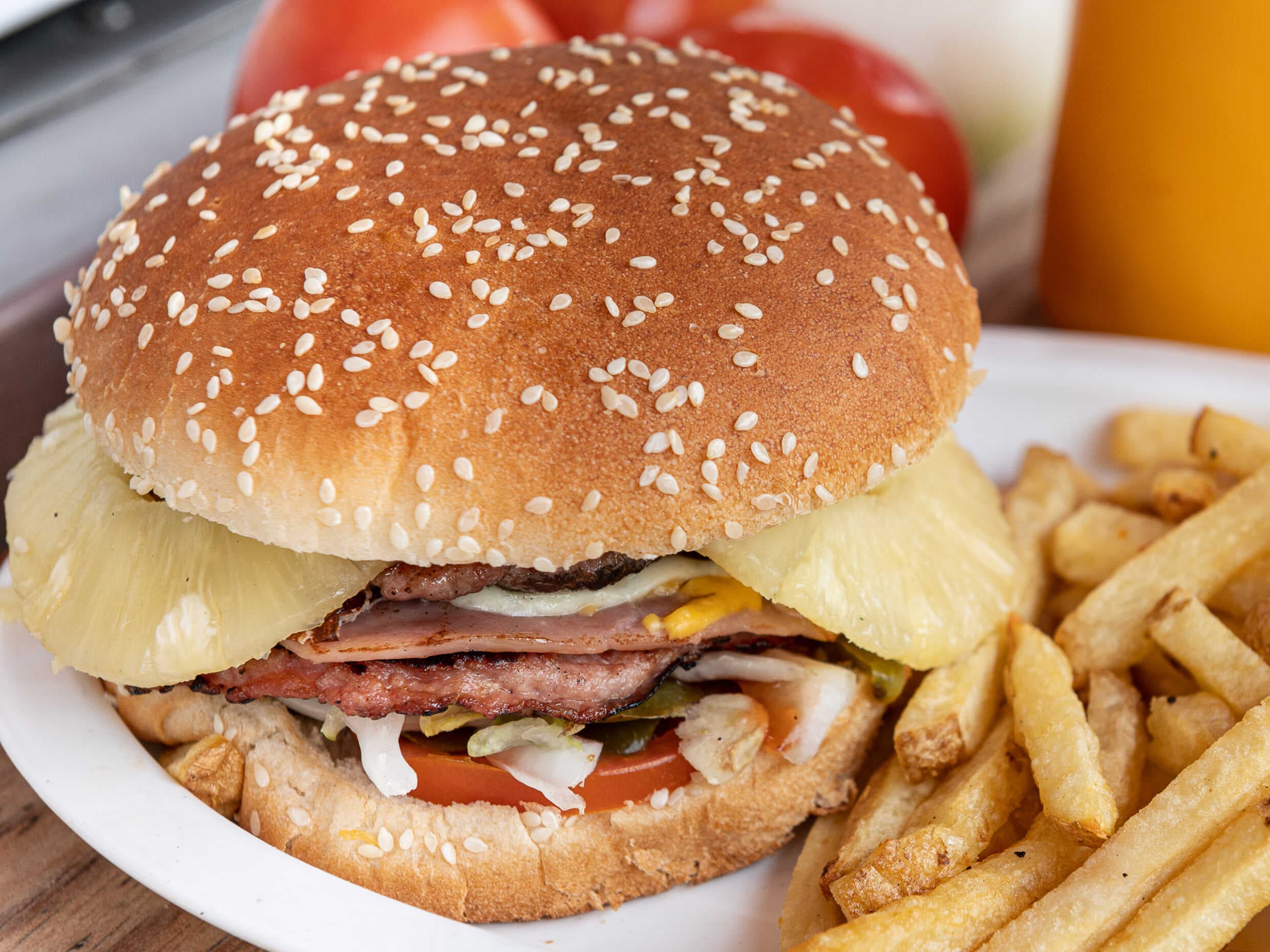hamburguesa doble hawaiana
