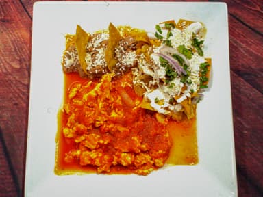 Huevos Revueltos Salseados