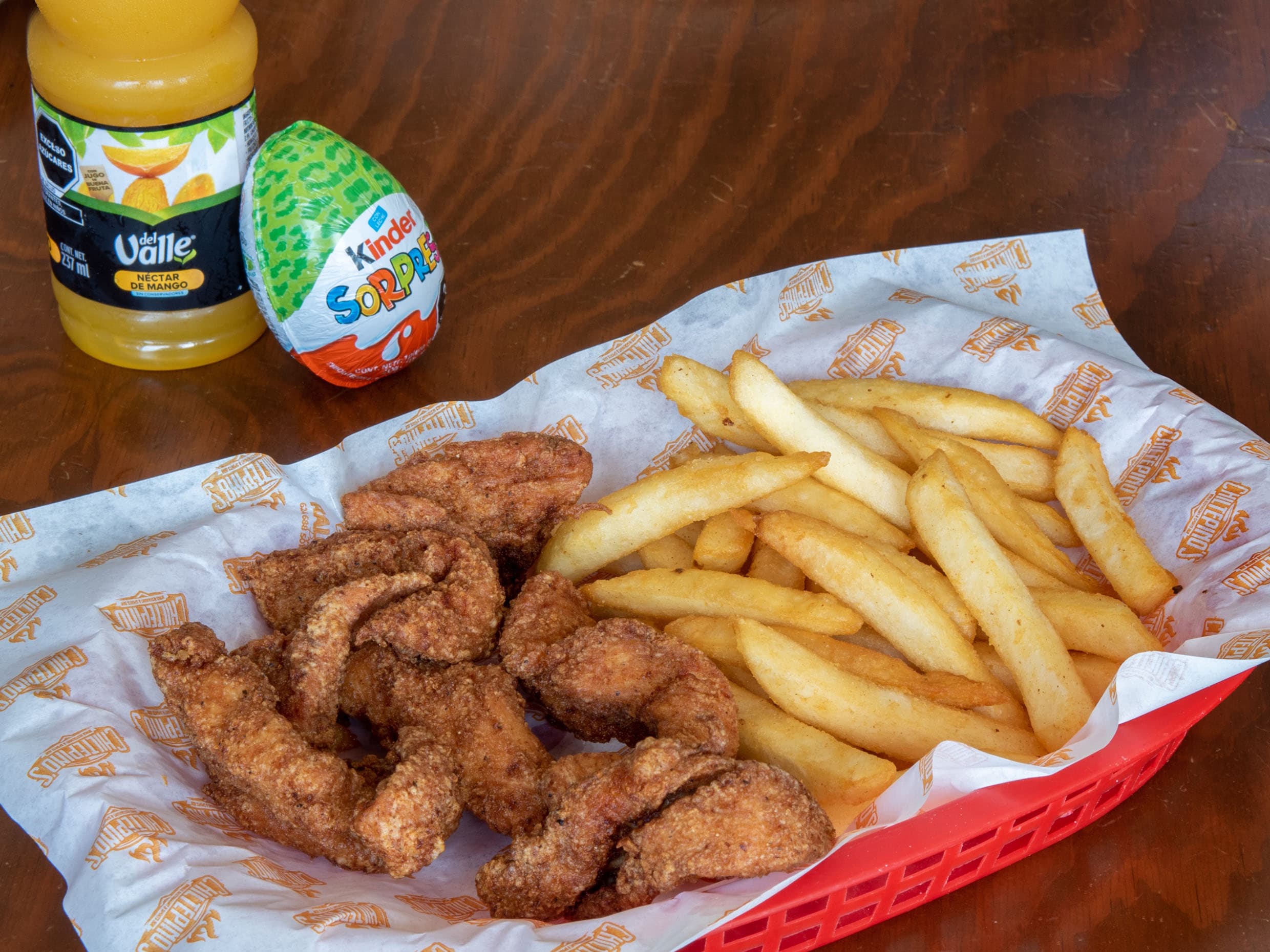 Boneless (sin Salsa) + Papas Francesas