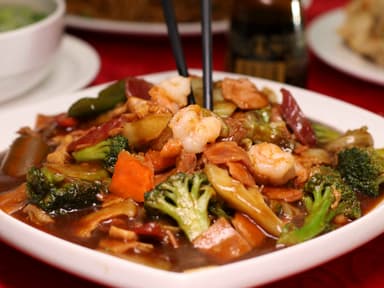 Chop Suey Especial El Dorado
