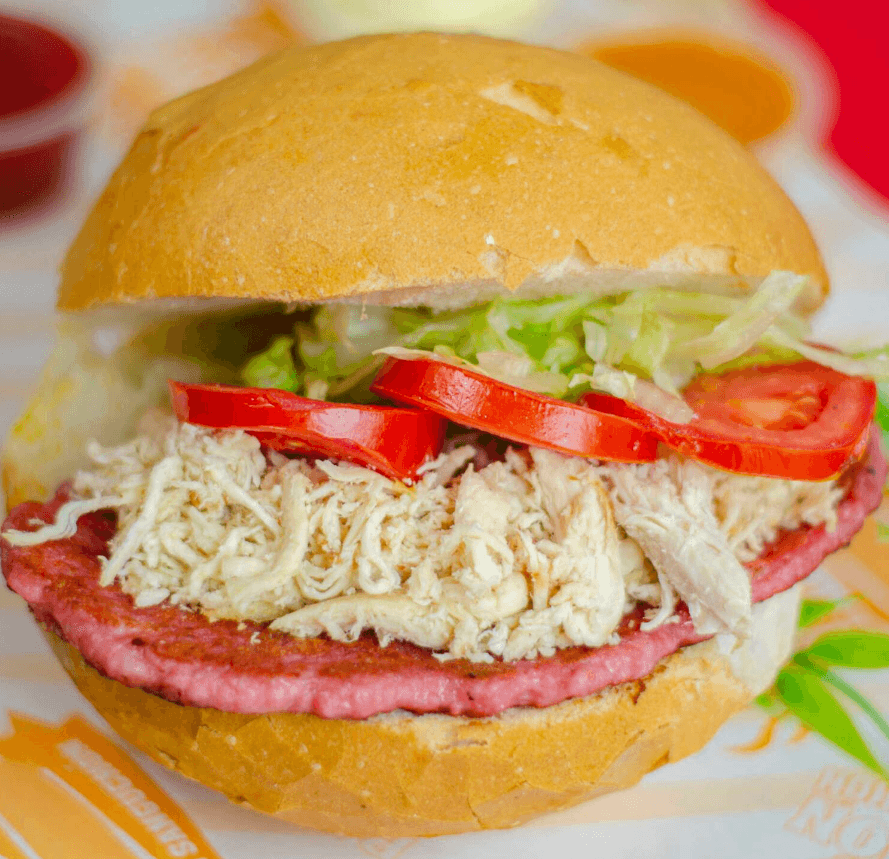 Sándwich de Pollo con 2 Lomitos y 1 Huevo