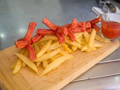 Salchipapas